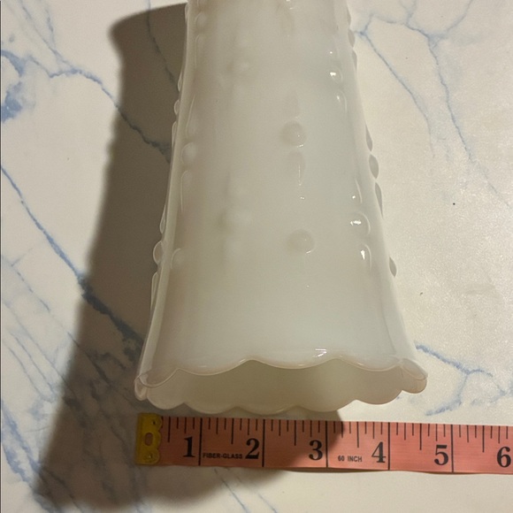 Elegant Vintage White Milk Glass Vase Set of 2 - Picture 6 of 7
